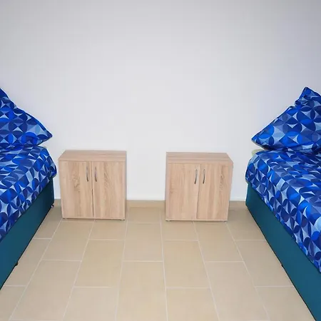 Weisenau Plaza * Mohuč