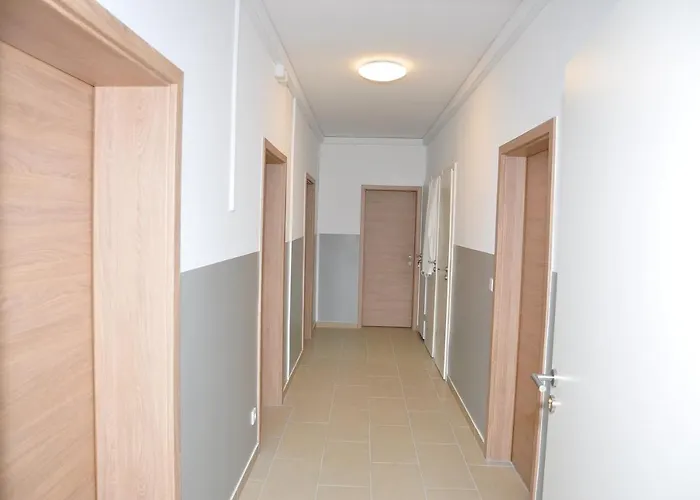 Weisenau Plaza Hostel Mainz