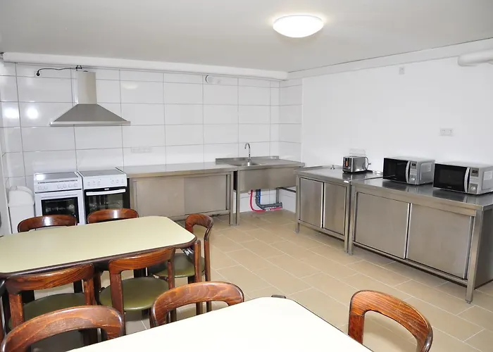 Weisenau Plaza Albergue *