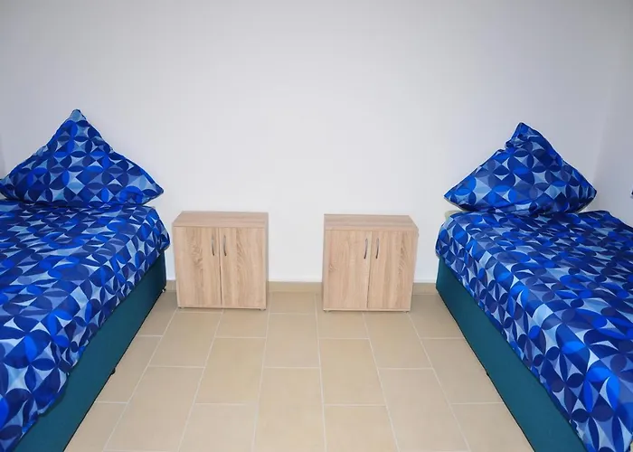 Weisenau Plaza * Mainz